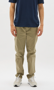 BASSIKE Classic Casual Chino