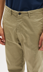 BASSIKE Classic Casual Chino