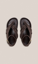 Load image into Gallery viewer, A.EMERY The Mantei Sandal
