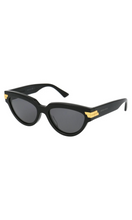 Load image into Gallery viewer, BOTTEGA VENETA | Cat Eye Sunglasses
