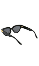 Load image into Gallery viewer, BOTTEGA VENETA | Cat Eye Sunglasses
