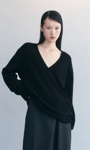 COURTNEY ZHENG Elva V-Neck Cashmere Sweater