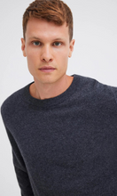 Load image into Gallery viewer, JAC + JACK Beckham Sweater
