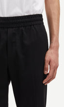 Load image into Gallery viewer, SAMSOE-SAMSOE-Smithy-Trousers-14930-Black-Men&#39;s-Fashion-Clothing-Amara-Home
