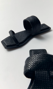 ST. AGNI | Woven Resort Slide