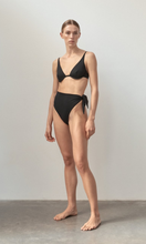 Load image into Gallery viewer, ZIAH Asymmetric Tie Bottom Black
